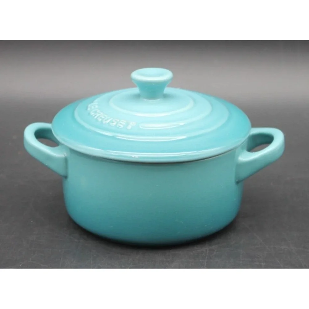 Le Creuset 8 Oz Caribbean Petite Round Individual Casserole Mini Cocotte Blue